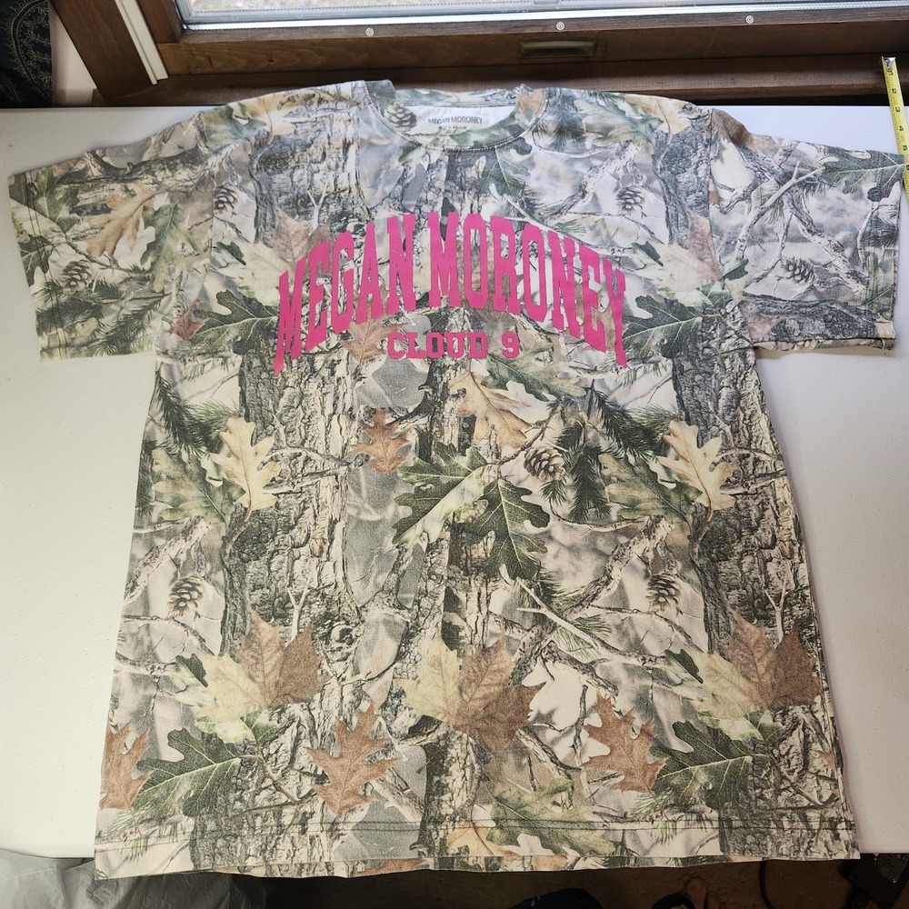 Megan Moroney Cloud 9 Camo Graphic Short Sleeve Shirt  New Size XL
